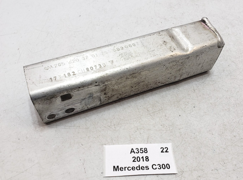 ✅ 15-23 OEM Mercedes C300 A205 W205 Front Left Bumper Lower Absorber Bracket