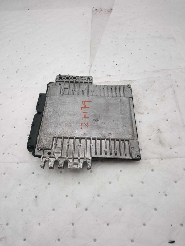 Used Engine Control Module (ECM) fits: 2010 Nissan Pathfinder Electronic Control