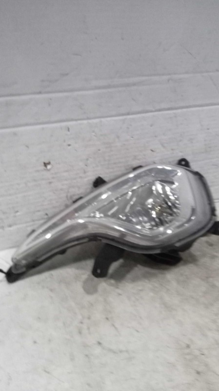 2015 Hyundai Santa Fe Left Fog Light Assembly Silver 342822 Used 118K Miles