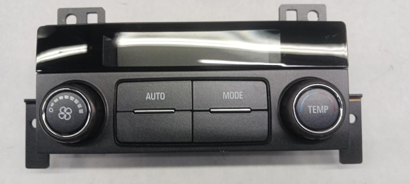 18-'24 CHEVROLET TRAVERSE rear temperature control panel OEM 1 Year Wnty!