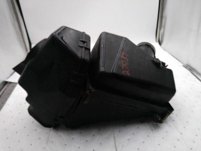 2007-2008 Nissan Maxima Air Cleaner Assembly OEM 16500ZK30A Used 155k Miles