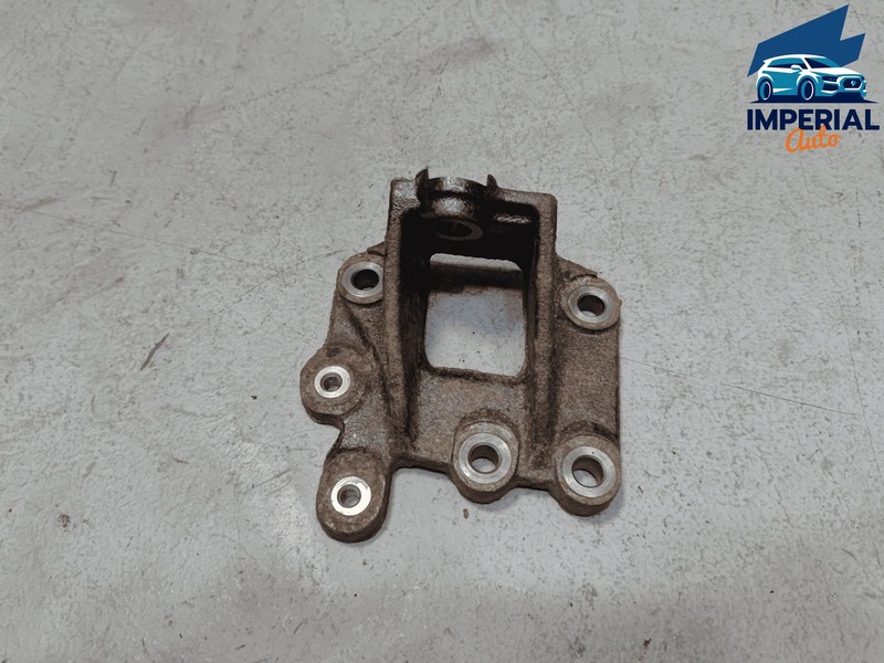 TOYOTA SIENNA 2017-2020 3.5L ENGINE MOTOR FRONT MOUNT BRACKET OEM