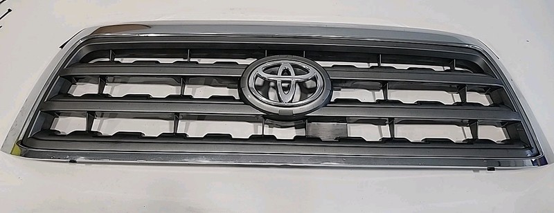 2008 - 2017 TOYOTA SEQUOIA FRONT RADIATOR GRILLE AFTERMARKET 753110C030