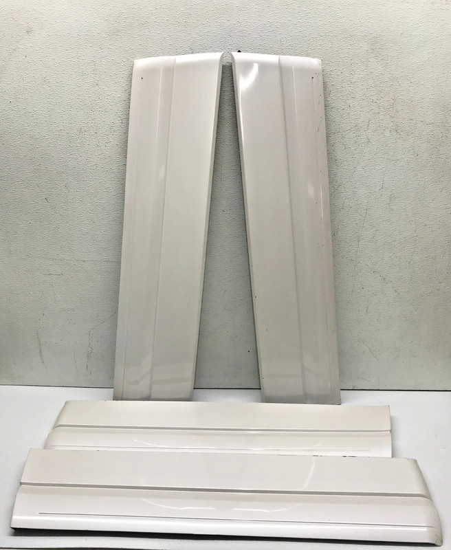 2007-2012 FORD EXPEDITION FRONT REAR Left Right LOWER DOOR MOLDING WHITE Set