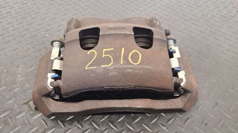 99-07 Ford E450SD Front Right Passenger Brake Caliper OEM 6C2Z-2B120-C