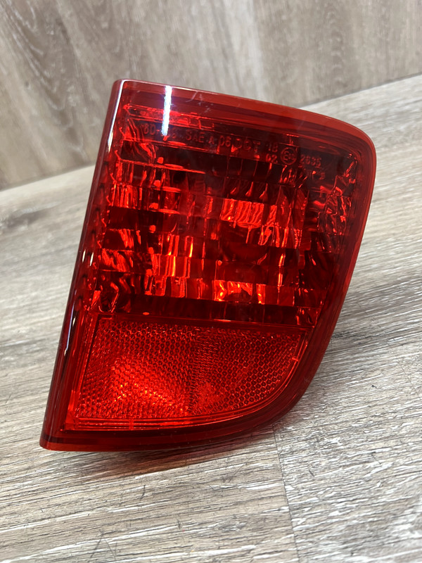 2008-2010 Toyota Land Cruiser RH Reflector Assy, Reflex ASSY OEM