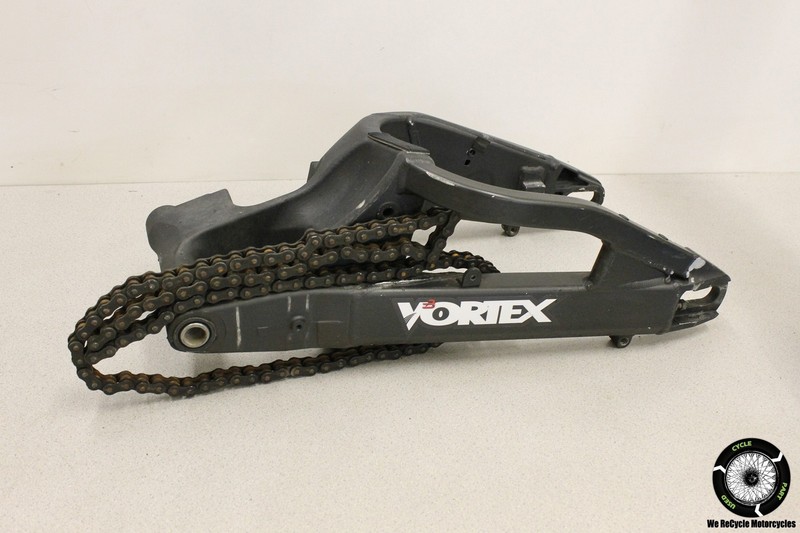 2007 KAWASAKI ZX 600 P NINJA SWING ARM WITH DRIVE CHAIN OEM ZX6R ZX600 07