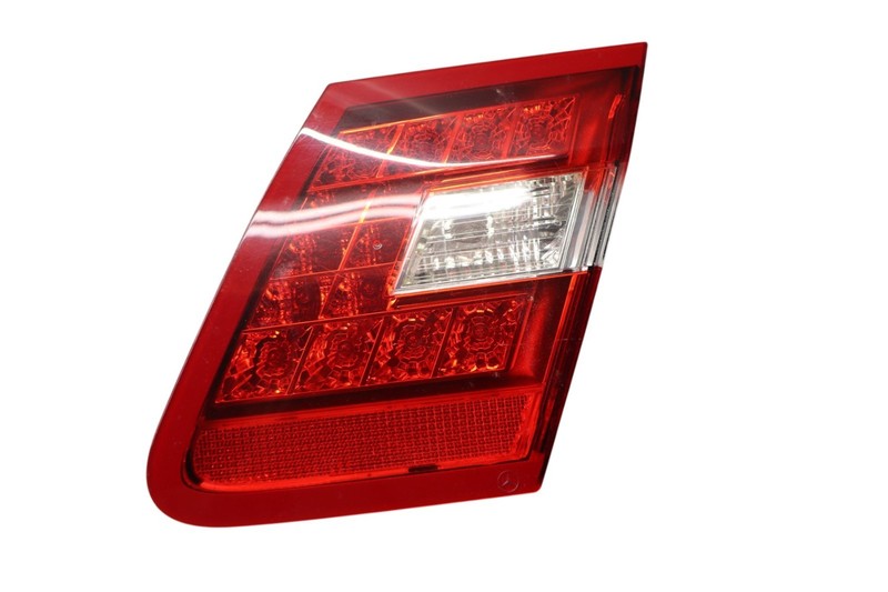 10-13 Mercedes E350 E550 Rear Right Passenger Side Inner Tail Light Lamp Oem