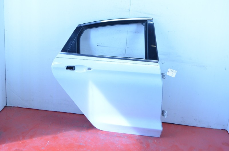 15-17 CHRYSLER 200 REAR RIGHT PASSENGER SIDE DOOR SHELL PANEL WHITE OEM