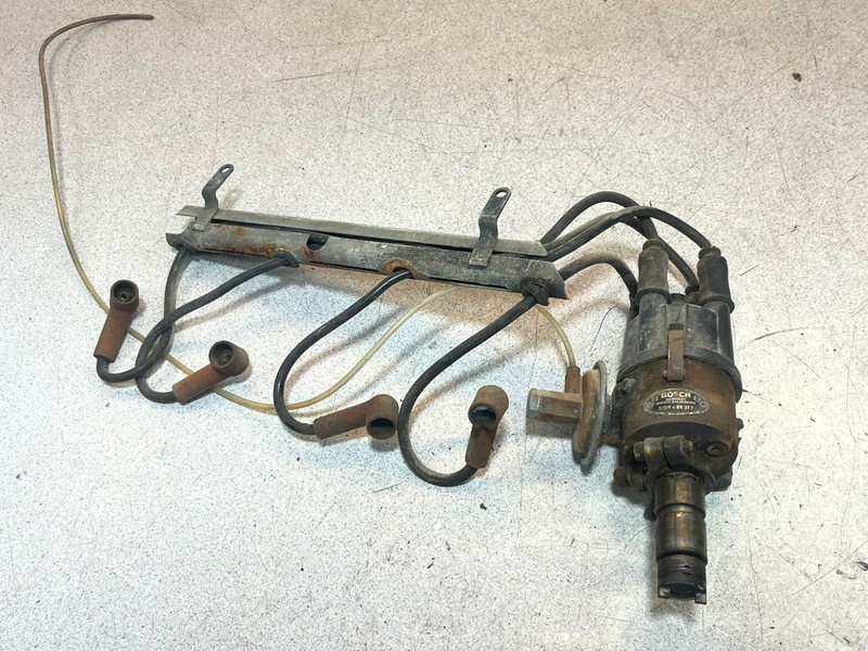 1963 Mercedes Benz W110 190 Gas Ignition Distributor BOSCH Fintail W 110 VJUR4BR