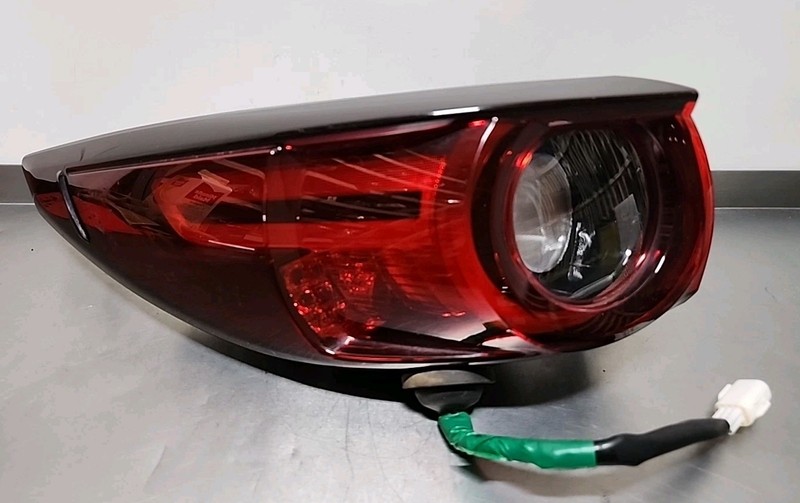 2017 Thru 2021 Mazda CX-5 OEM LED W/Halogen Left Tail Light LH 2018 2019 2020