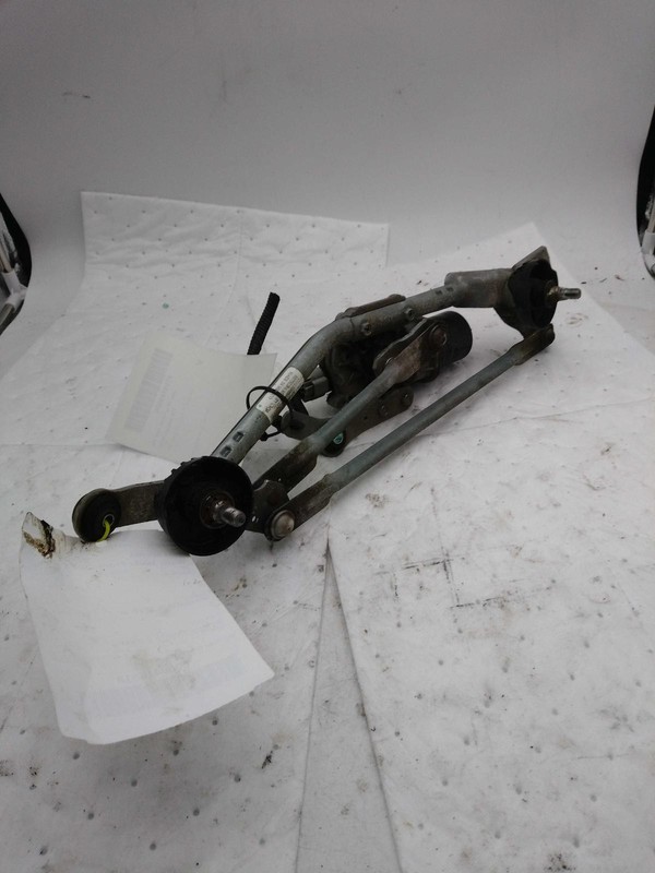 2014 Nissan Sentra Wiper Motor OEM 288103SG0A Used 121K Miles White