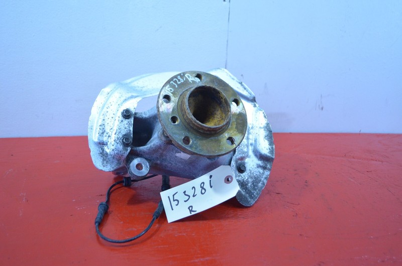12-18 BMW F30 328I RWD FRONT RIGHT PASSENGER SPINDLE KNUCKLE HUB BEARING OEM