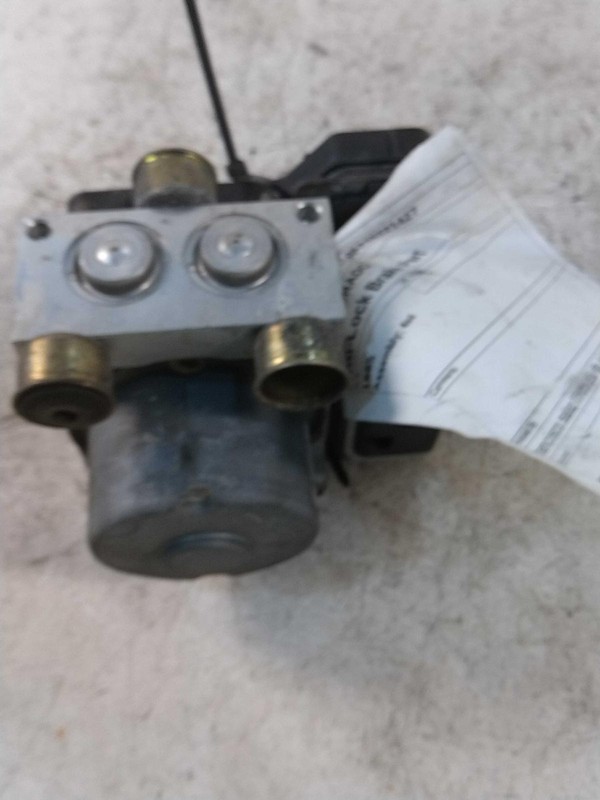 2004 Chevrolet Colorado ABS Pump & Motor Assembly OEM 19121727 114K Miles