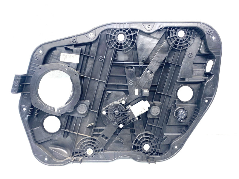 21-23 KIA SELTOS FRONT RIGHT SIDE DOOR WINDOW GLASS REGULATOR OEM #A0.65