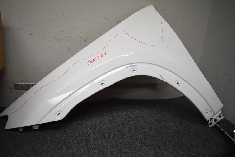 MERCEDES BENZ LEFT SIDE FENDER FACTORY OEM LOCAL PICKUP ONLY