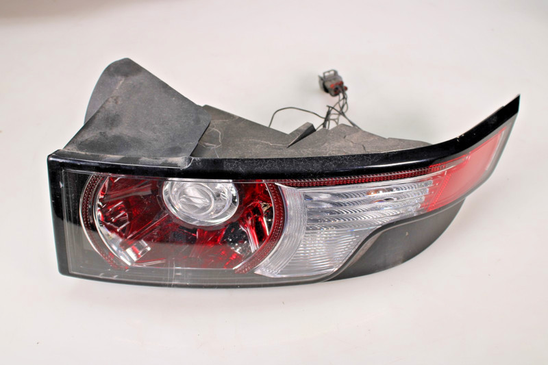 12-15 RANGE ROVER EVOQUE REAR RIGHT RH PASS SIDE TAILLIGHT BRAKE LIGHT LAMP OEM