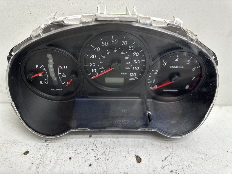 2004 Subaru Impreza TS A/T Cluster Speedometer tach gauges instrument panel oem