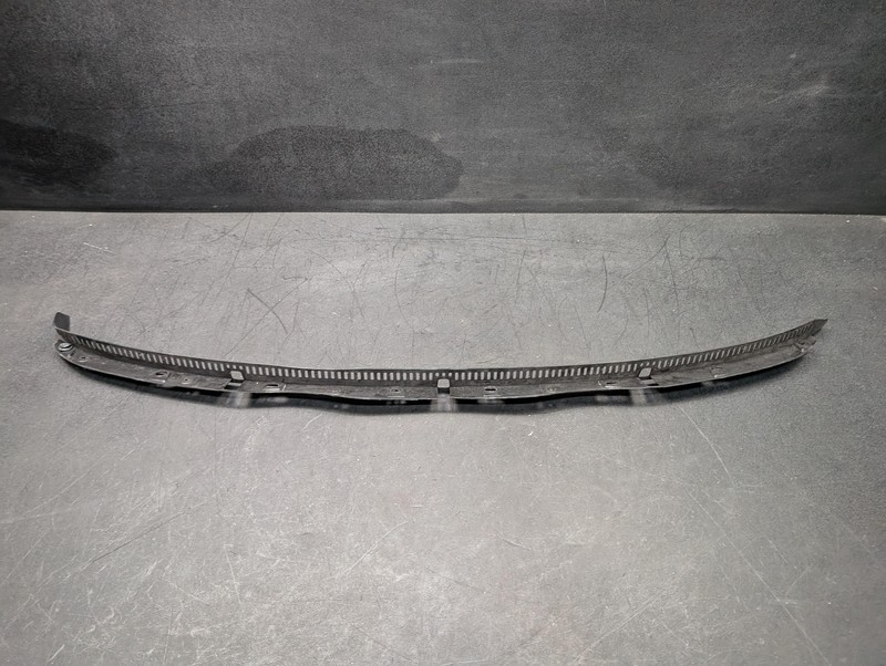 Cowl Vent Panel Drainage 2017 Volvo S60 31352536 2014 2015 2016 2018
