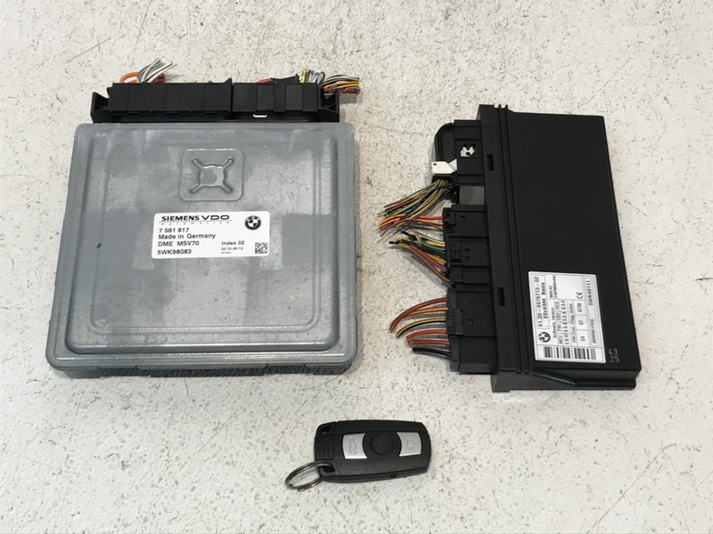 2005 BMW 525i ENGINE IGNITION COMPUTER MODULE ECU KEY ECM BCM OEM w/ Key