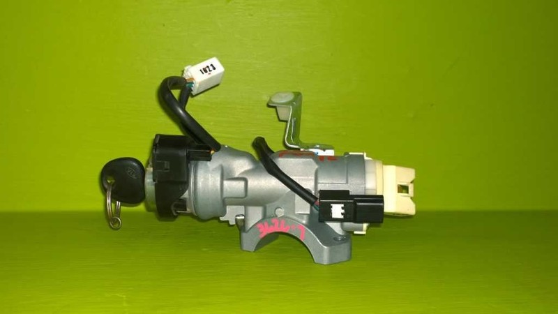 10 11 12 FORTE IGNITION SWITCH CYLINDER HOUSING W/KEY OEM 3626-7