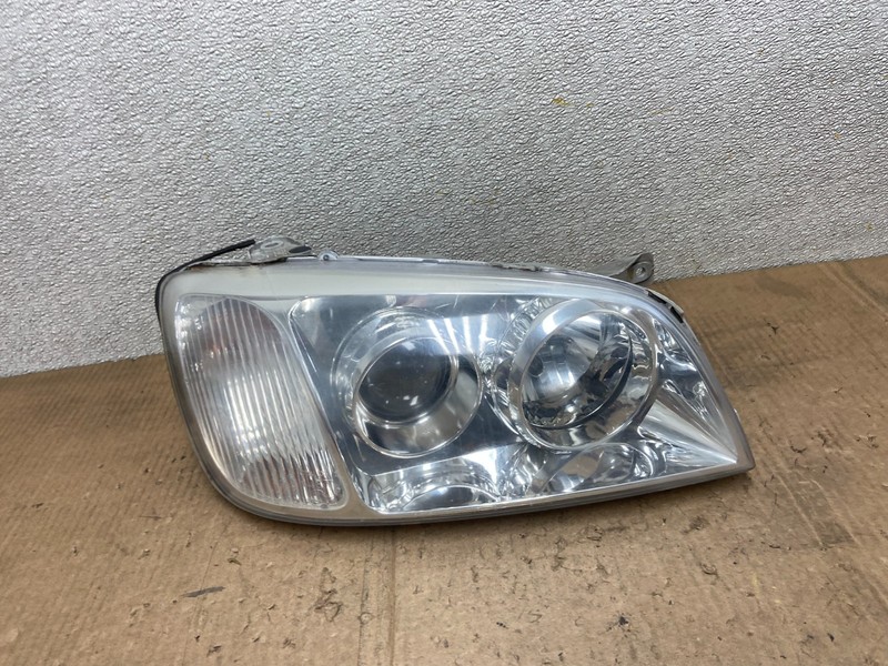 2004 2005 Hyundai XG350 XG Right Passenger RH Headlight Halogen AA6970 DW