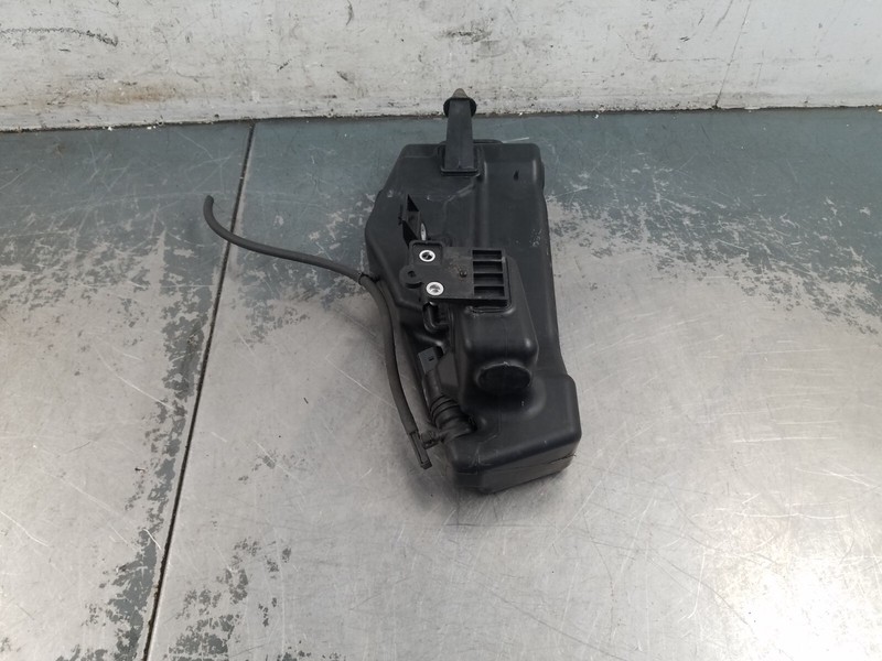 2016 Mercedes AMG E 63 S Windshield Washer Reservoir #8042 G1