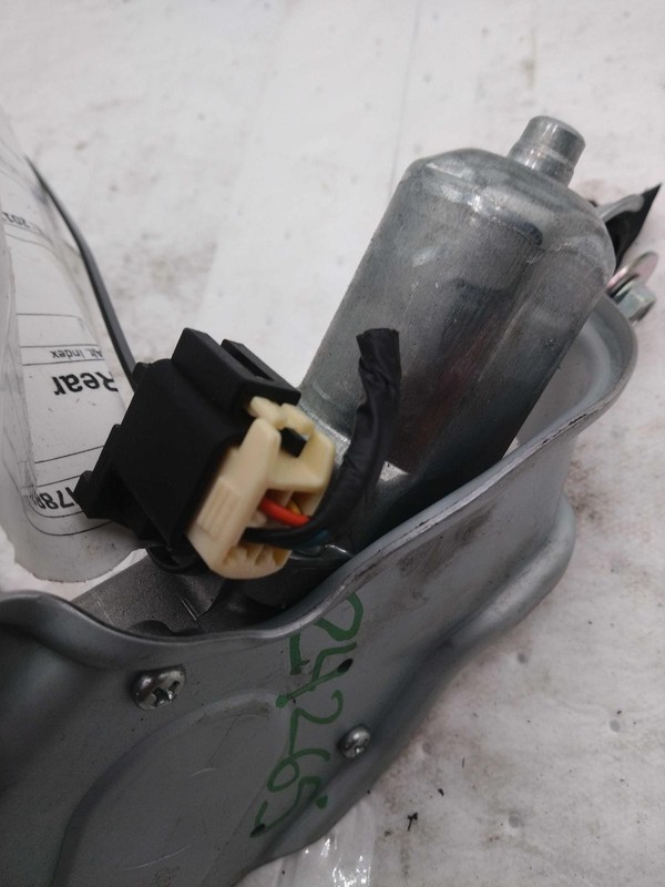Used Back Glass Wiper Motor fits: 2017 Kia SoulGrade A