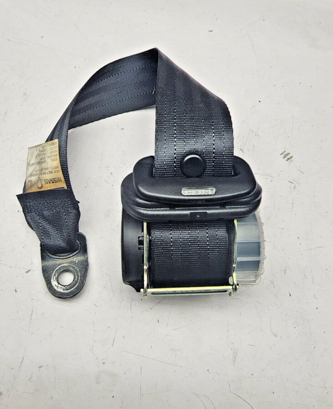 2011-2017 NISSAN JUKE SV REAR LEFT DRIVER SIDE SEAT BELT RETRACTOR OEM