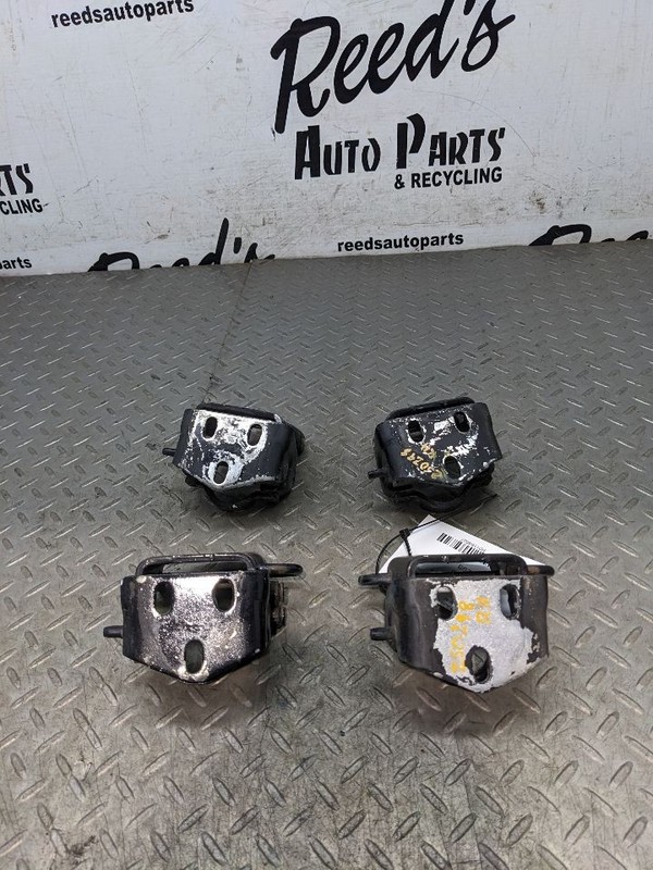 1984-1996 CORVETTE SET OF FOUR DOOR HINGES OEM 1184027