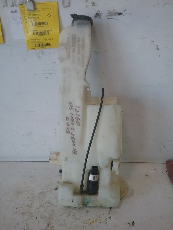 Wash Reservoir With Low Level Indicator Fits 99-05 SIERRA 1500 PICKUP 3533210