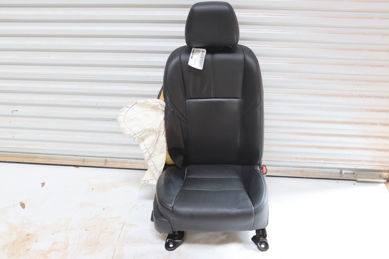 2016-2018 TOYOTA AVALON FRONT RIGHT SIDE SEAT HEAT & COOLED BLACK LEATHER OEM