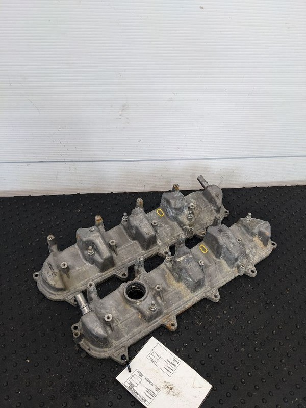 Chevrolet GM Gen V 5 LT Engine Valve Cover Pair 12623927 12623926 OEM 5. 1187986