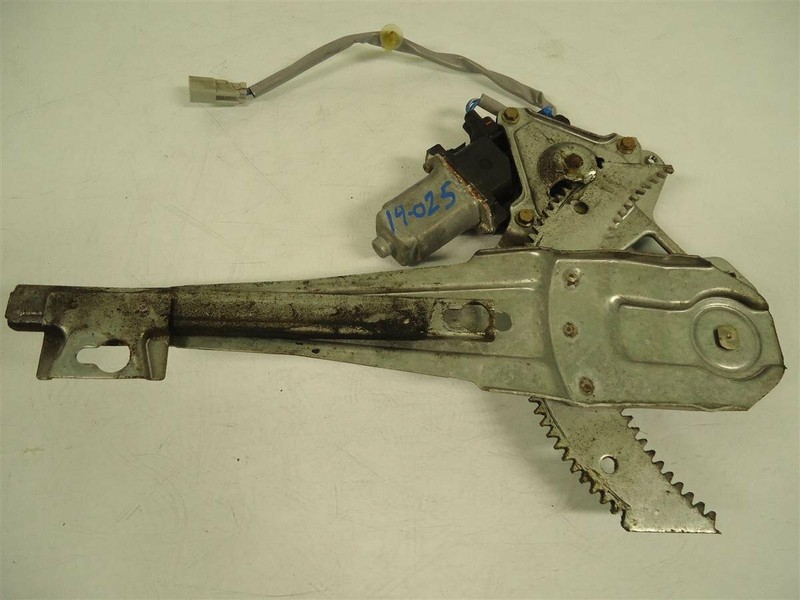97 98 99 00 01 Honda Cr-V Rear Left Driver Door Power Window Regulator + Motor