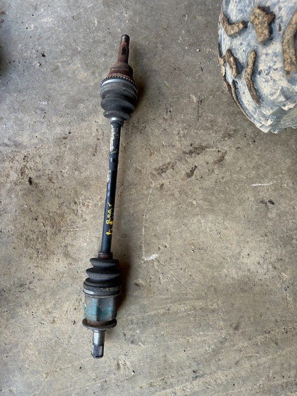 03-06 Mitsubishi Outlander OEM DRIVER SIDE LH REAR CV AXLE SHAFT