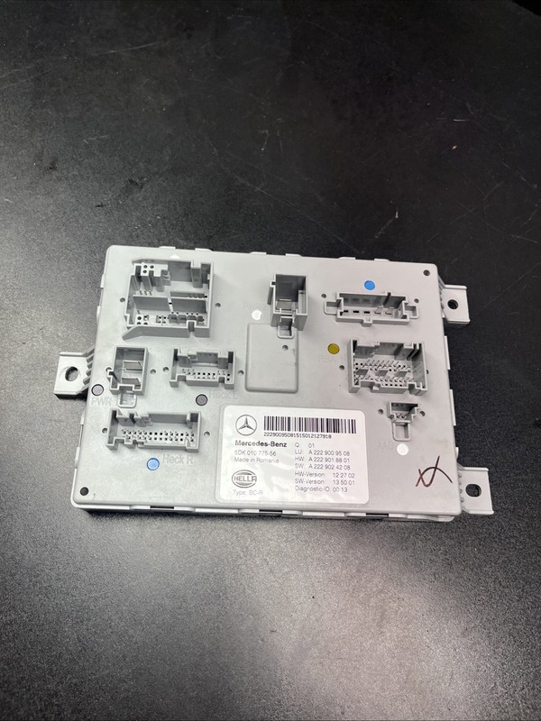 15-17 Mercedes W222 Maybach S600 S550 Rear Trunk Relay SAM Module 2229005714 OEM
