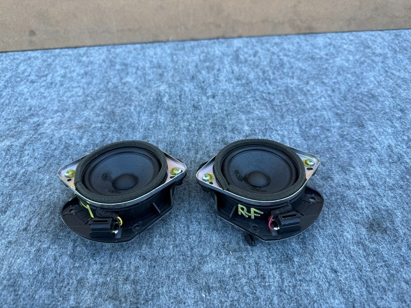 FORD MUSTANG GT 2015-2023 OEM LEFT AND RIGHT DOOR TWEETER TWEETERS (PAIR)