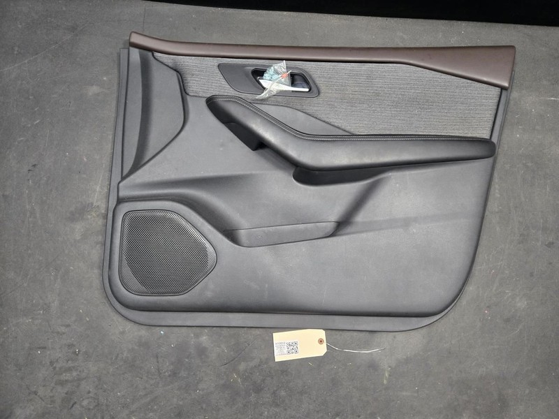 Front Right Door Trim Panel 2022 Nissan Rogue 809A0-6RR7A 2021 2023