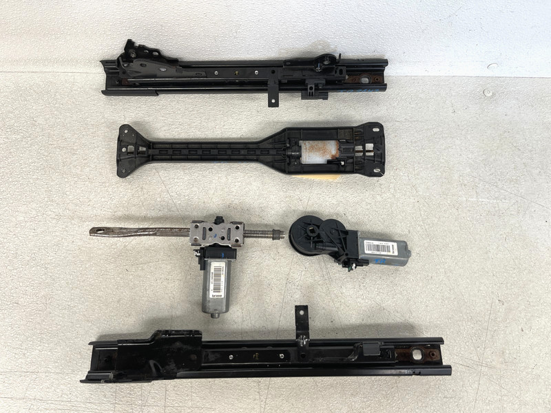 ⭐15-25 LAND ROVER DISCOVERY SPORT FRONT RIGHT SEAT TRACK FRAME RAIL OEM LOT2647
