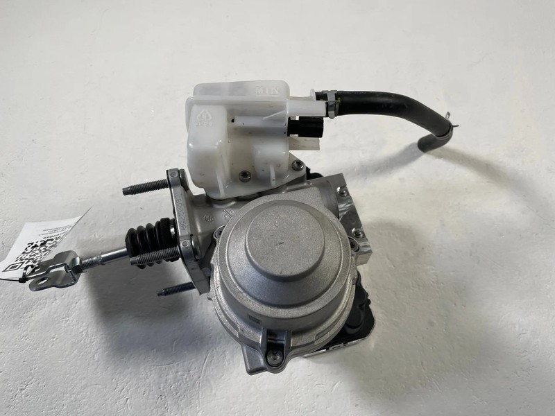 25-26 HYUNDAI IONIQ 5 POWER BRAKE BOOSTER MASTER CYLINDER W/ ABS MODULE # 109099