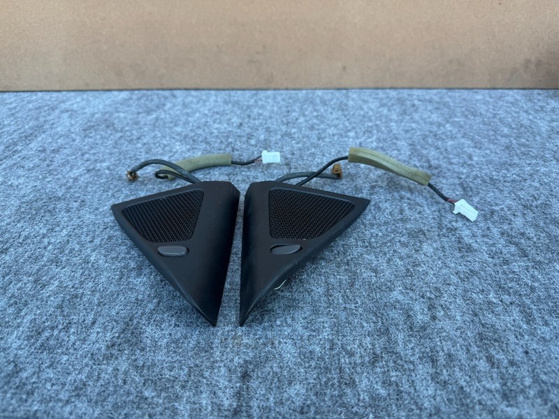 INFINITI M37 M56 Q70 11-19 OEM FRONT LEFT RIGHT DOOR TWEETER COVER W/ BLIND SPOT