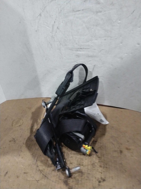2015 Chrysler 200 Blue OEM Seat Belt 144K Miles Genuine Part NJ25-18239-454945