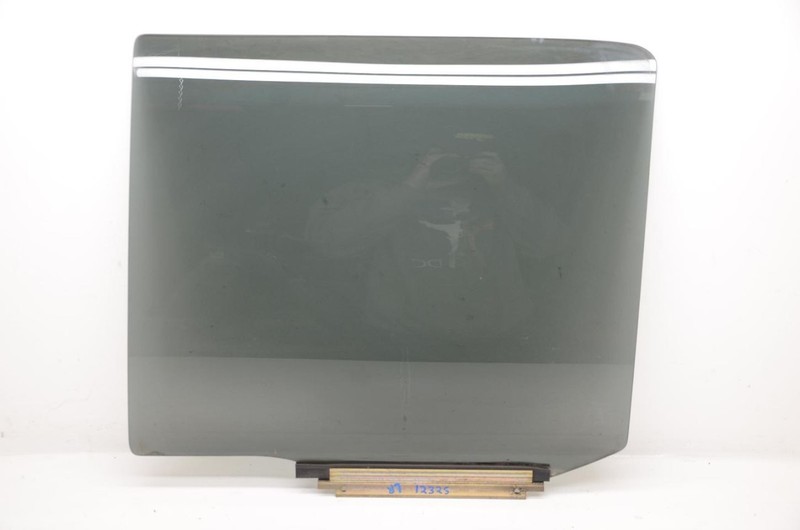 96-02 Toyota 4Runner 4WD Driver Left Rear Door Window Glass