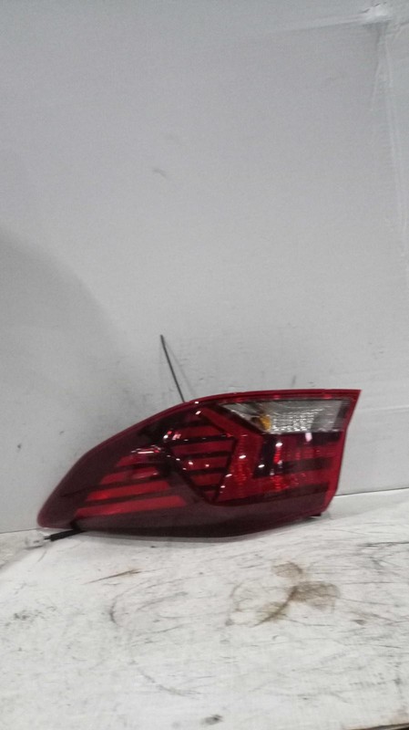 2020 Hyundai Elantra Right Tail Light Assembly LED Red 697442 Used 133K