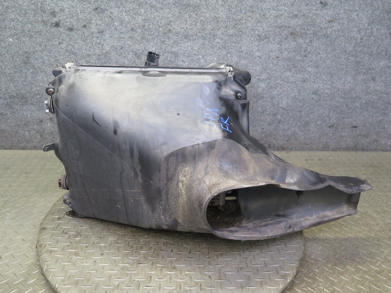 1999-2004 PORSCHE 911 996 RIGHT ENGINE RADIATOR FAN CONDENSER SHROUD ASSY