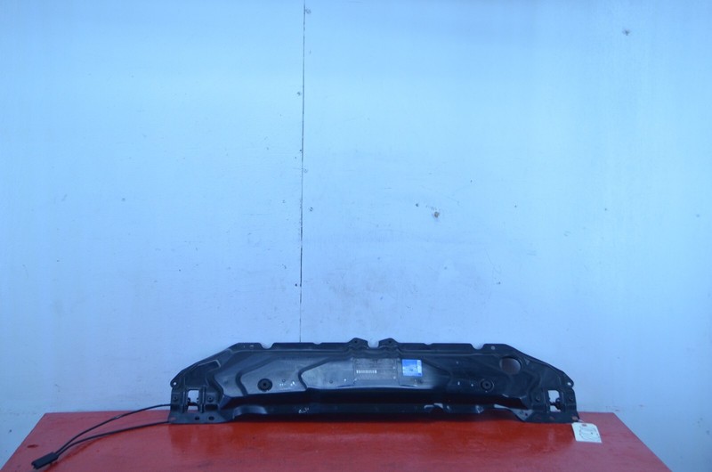 04-10 BMW E60 E61 5 SERIES FRONT UPPER RADIATOR SUPPORT BRACKET OEM