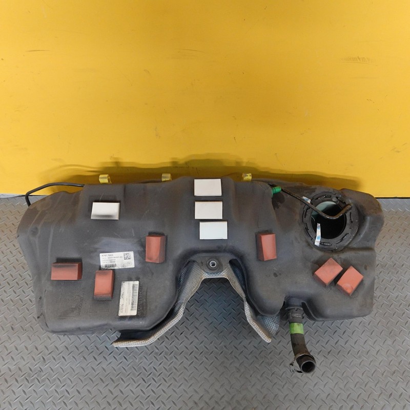 2017-2020 JAGUAR F-PACE 2.0l Fuel Gas Tank Reservoir Heat Shield Oem Hk839k007ah