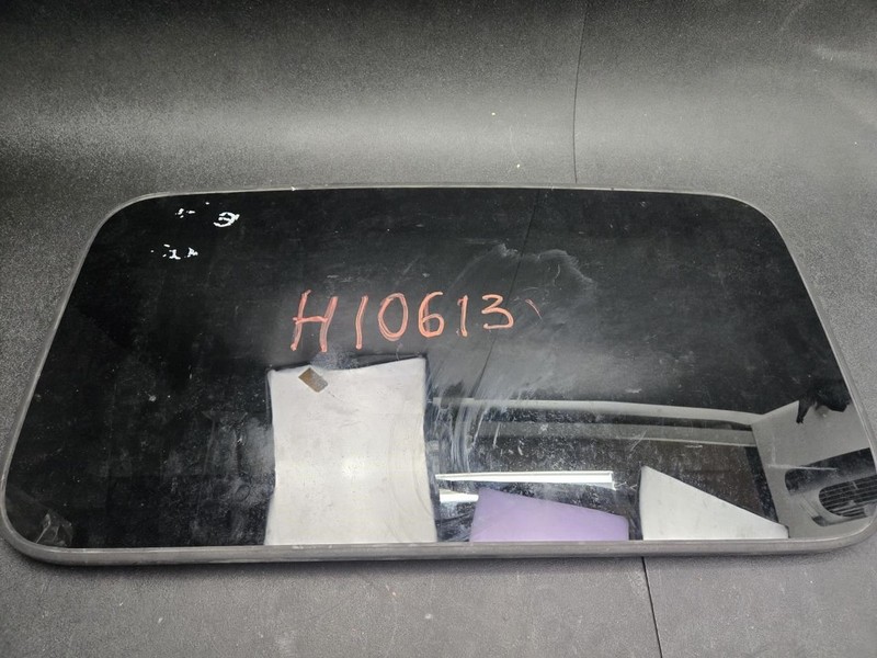 Sunroof Glass 2019 Honda CR-V 70200-TLA-A02 2017 2018 2020 2021 2022 2023 - 2025