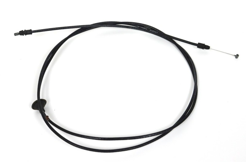 2001-2007 Chevrolet Silverado GMC Sierra Hood Release Cable USED GM 15142953