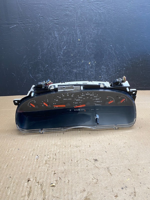 2006 Ford E350 Gauge Speedometer Cluster OEM AC6515 DG